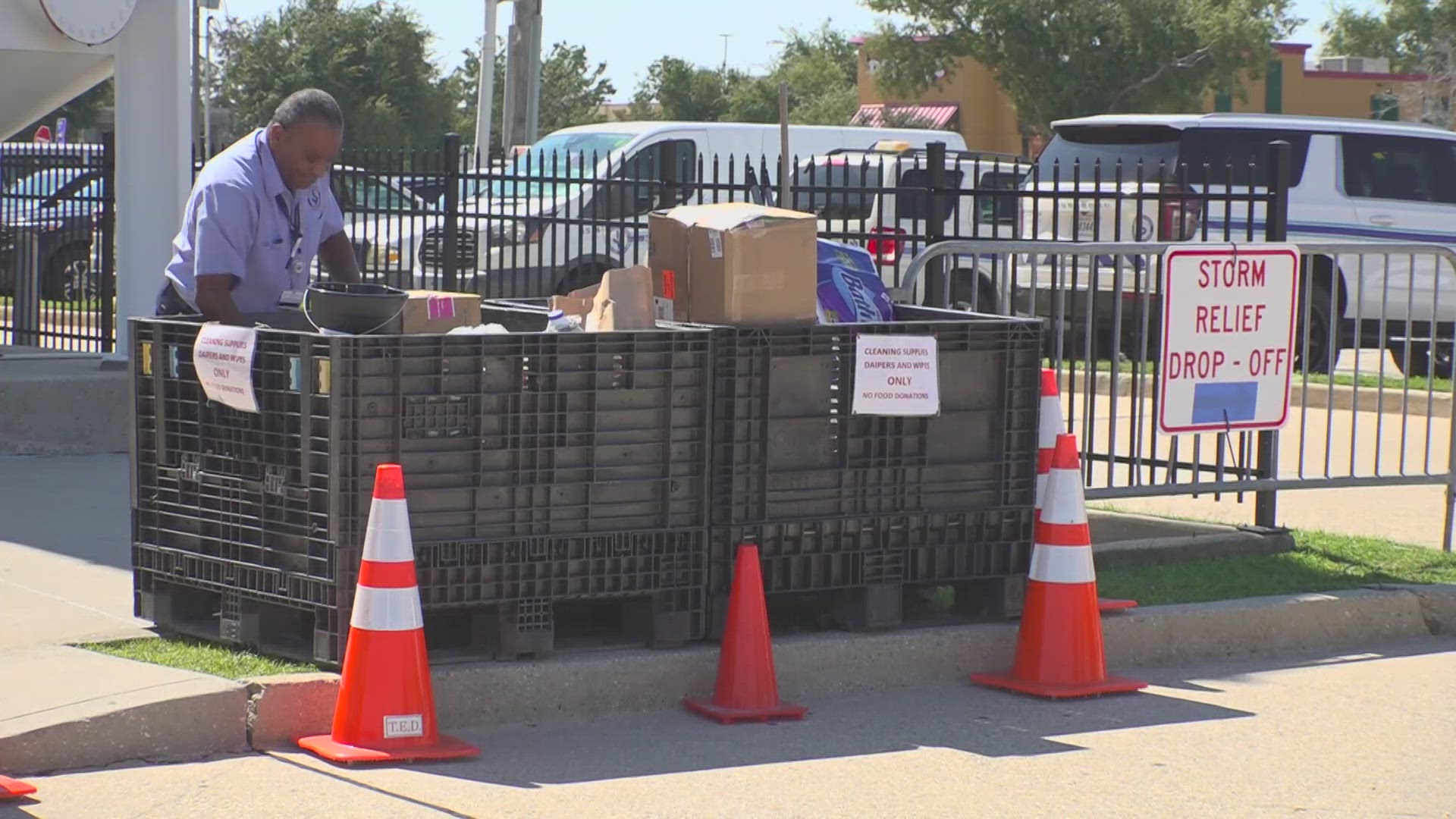 This week, Jefferson Parish and Second Harvest Food Bank are hosting a hurricane relief drive for those victims.