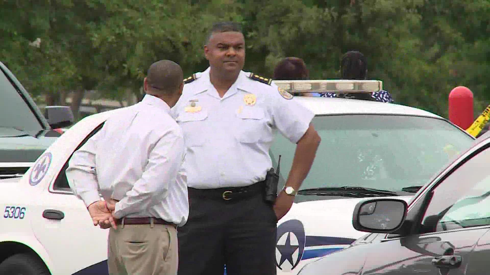 For the second time in two days, a toddler was shot by finding and firing a fun left inside a car in New Orleans.