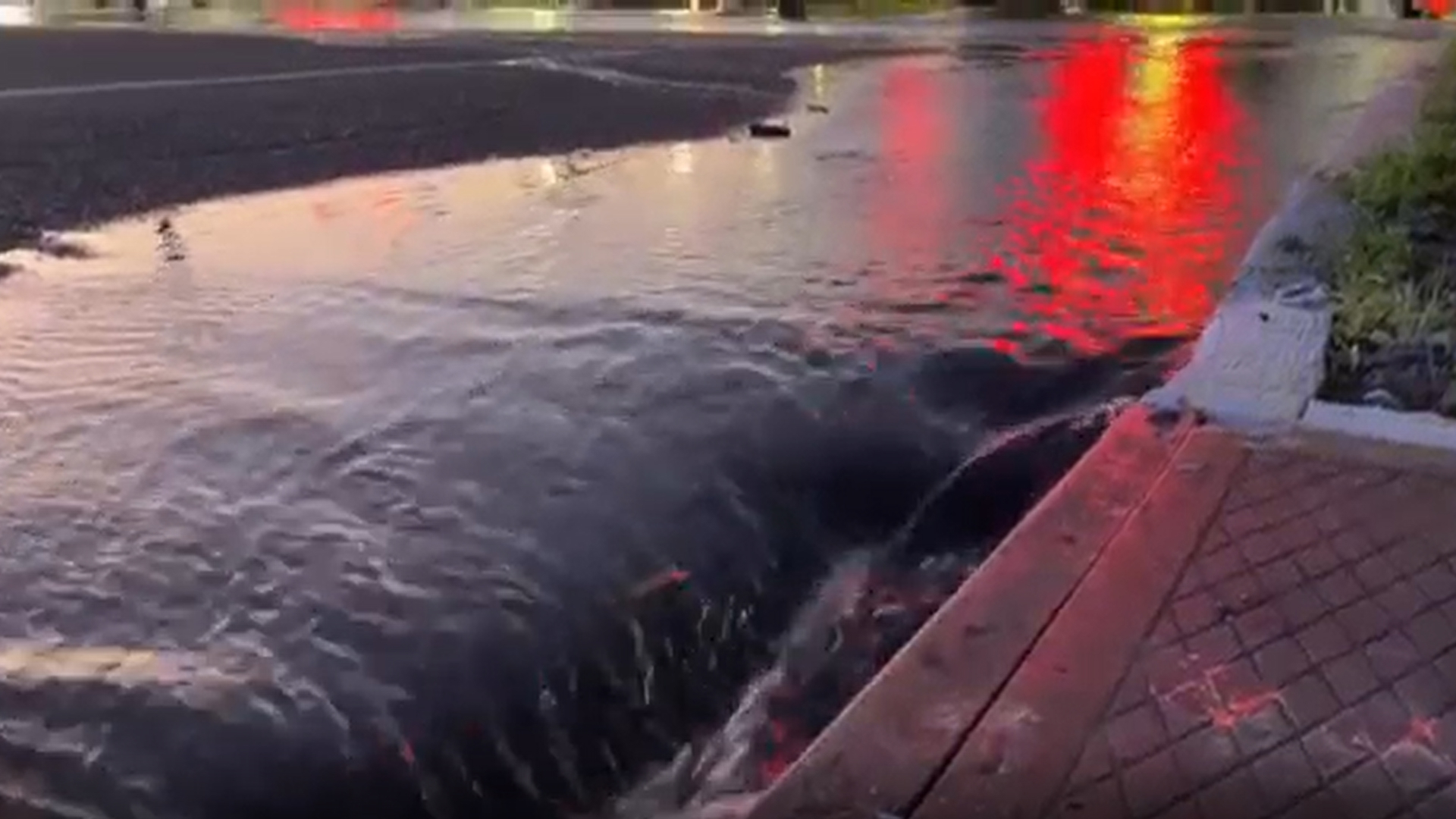 Water main break triggers boil water advisory for large portion of