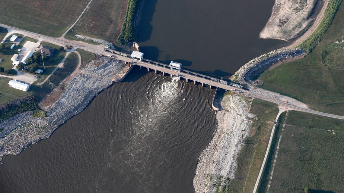 Mississippi sues federal government over river flooding | wwltv.com
