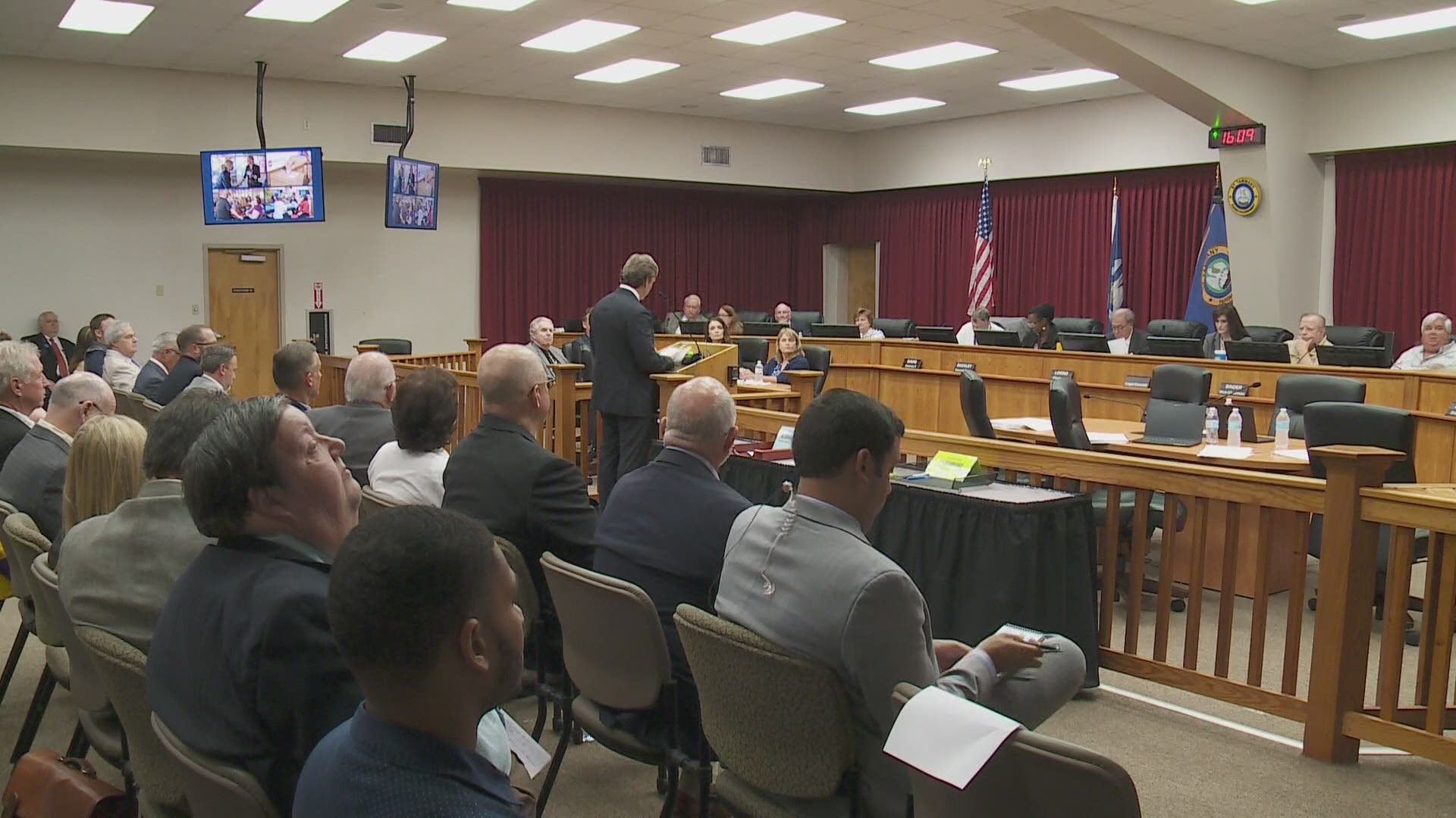 Slidell residents are making their voices heard on the topic of whether or not to add the possibility of a casino resort on the November ballot.