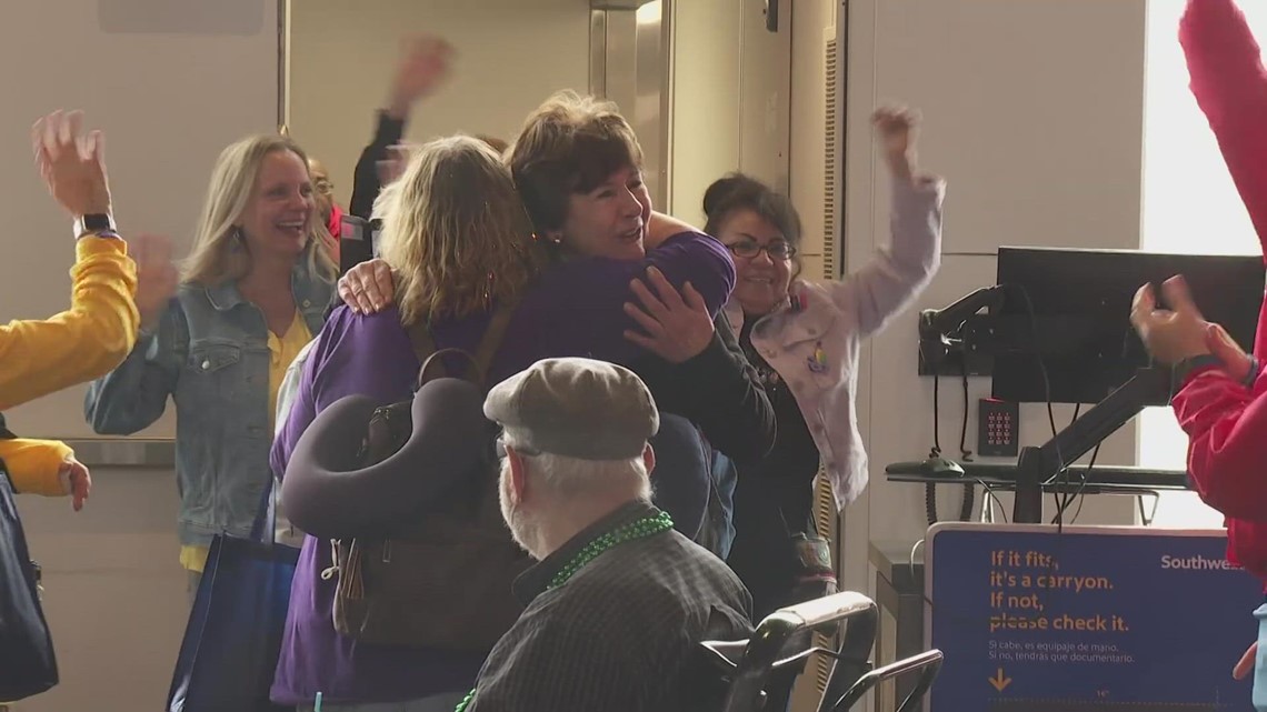 610 Stompers invite Milwaukee's Dancing Grannies to join them on parade route - Vimarsana News