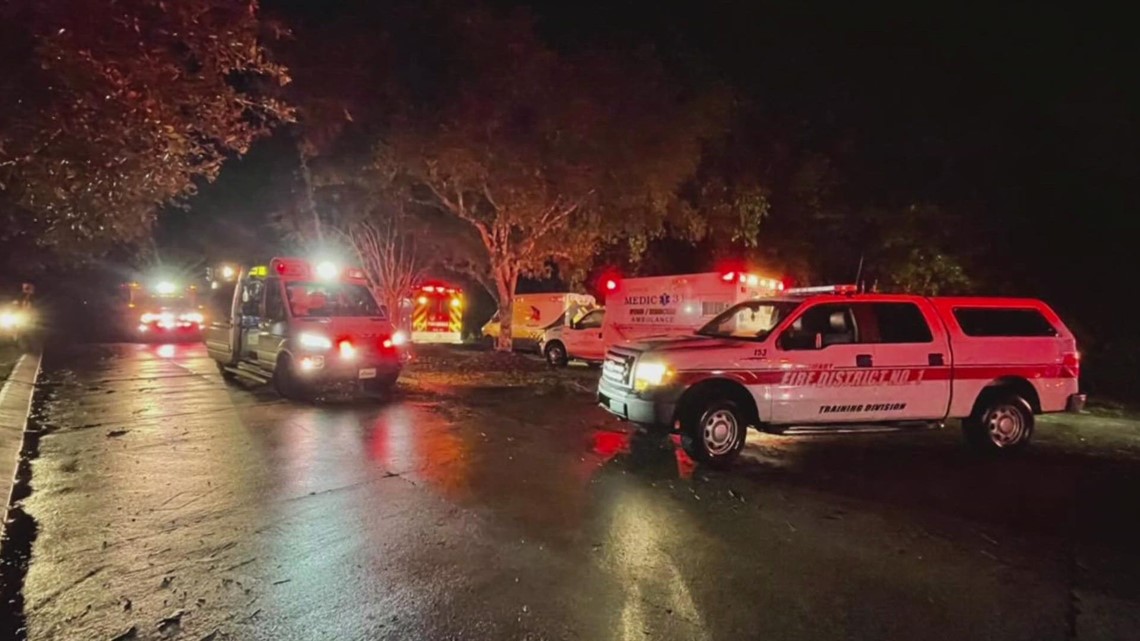 Generator carbon monoxide poisoning sends 11 to hospital