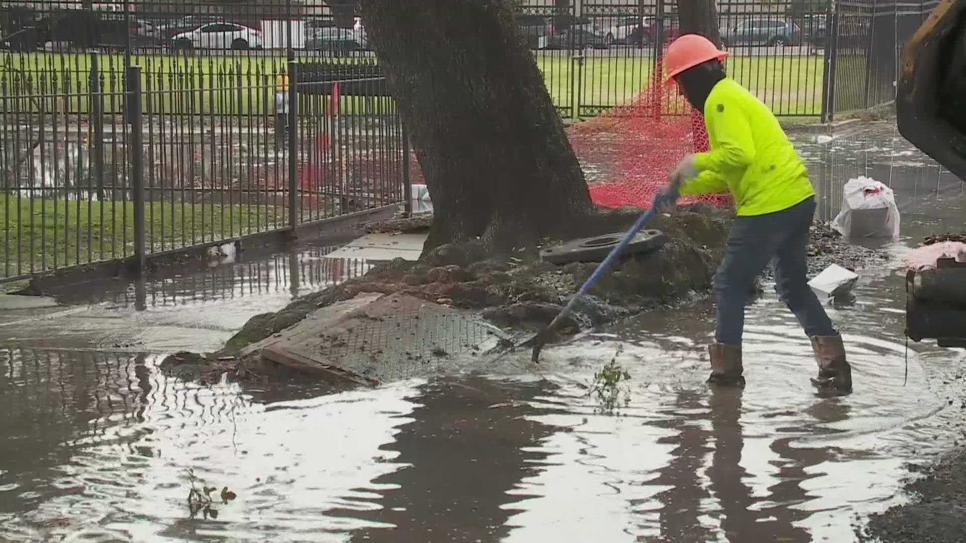 A 120-year-old, 30-inch cast iron water main failed during the insertion of a line stop on Thursday.