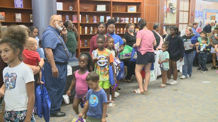 Houma families stocking up on free school supplies before classes start