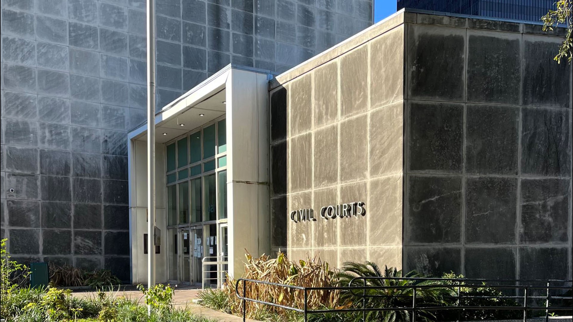 Delayed again: Orleans Civil District Court building not reopening