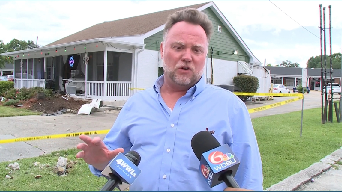 'I could feel the building shake' Owner reacts after car crashes into Algiers restaurant