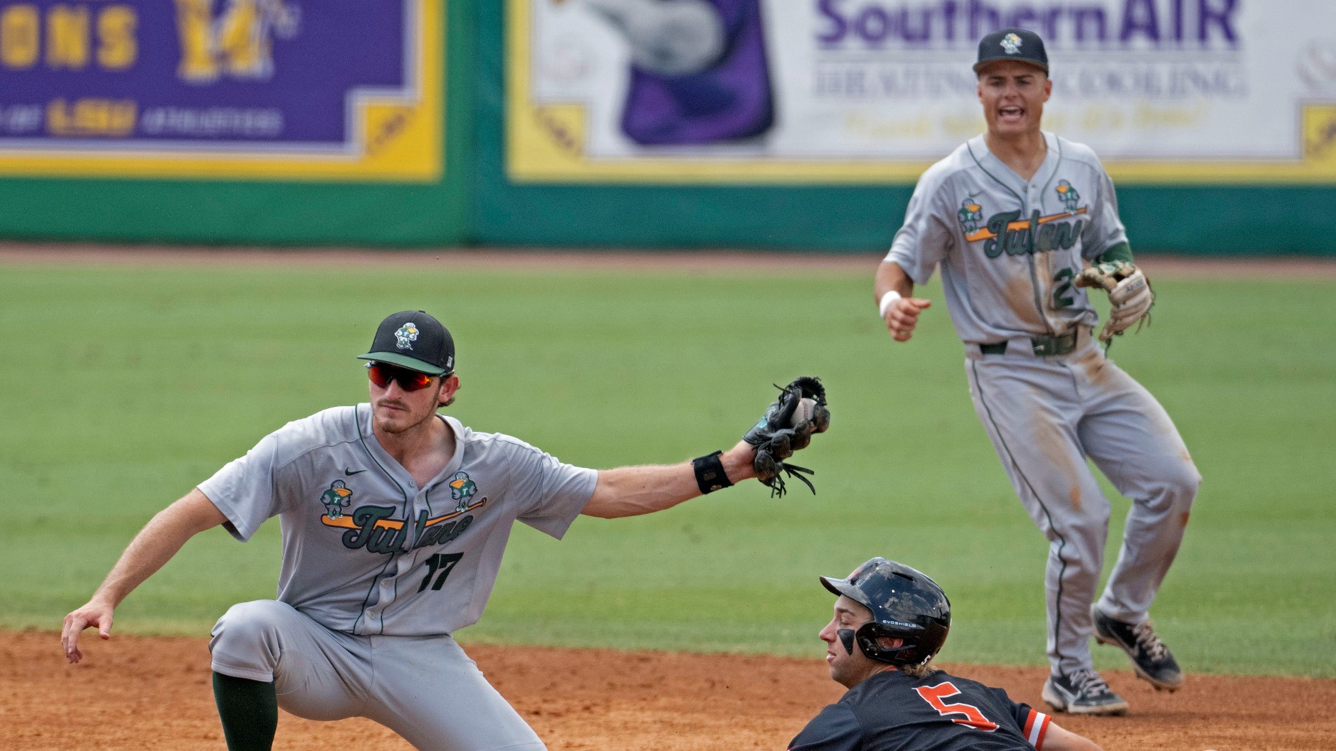 Redfield, Wishkoski blast home runs, Sam Houston finishes off Tulane in