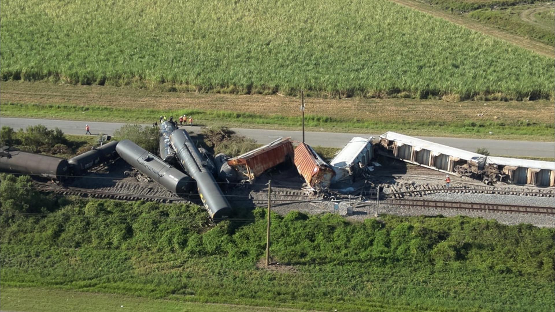 Train derails in Louisiana and leaks a nonhazardous chemical