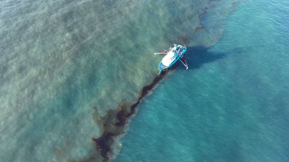 1.1 million gallon oil spill in Gulf has authorities scrambling for answers - Vimarsana News