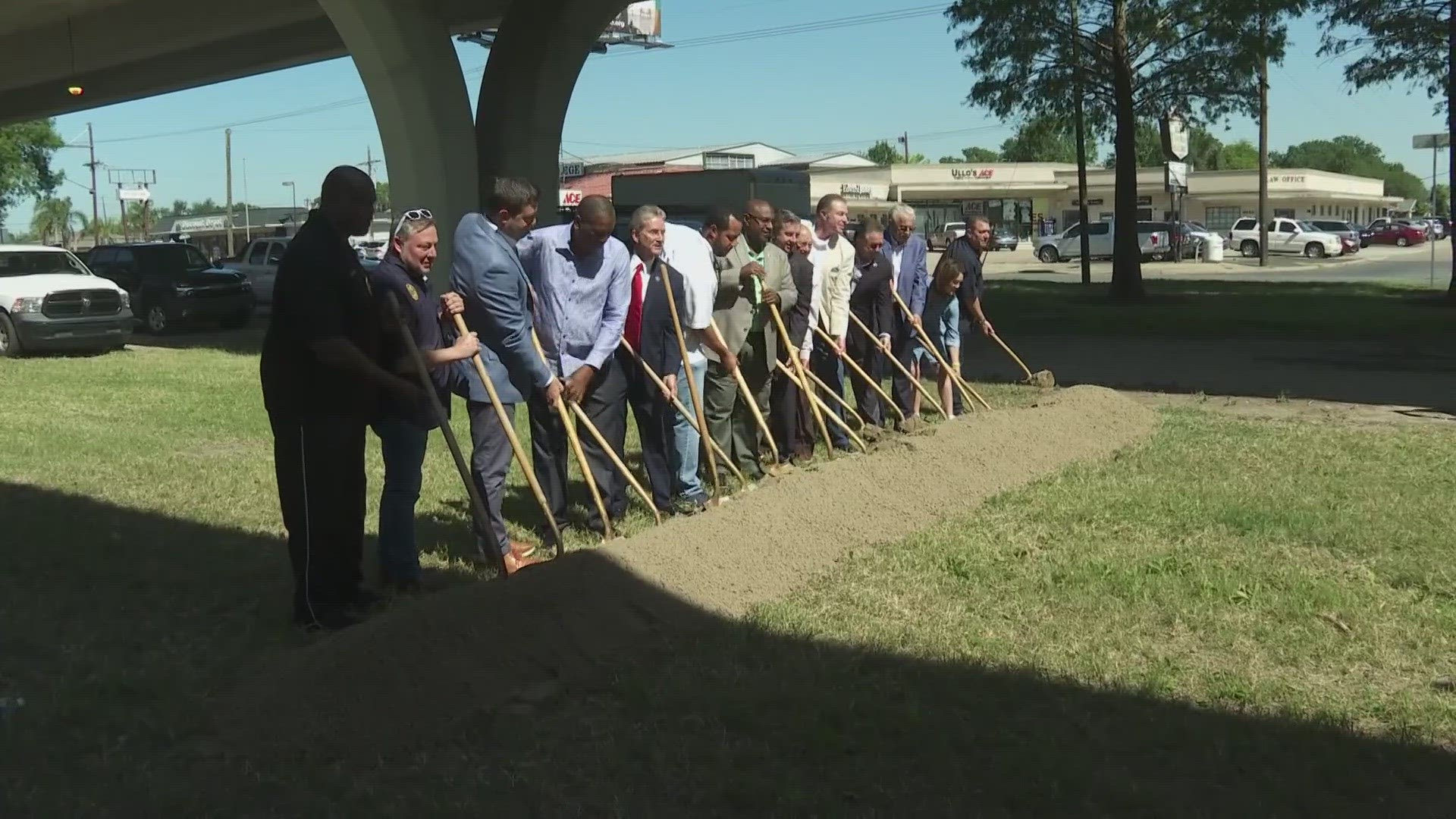 Jefferson Parish plans to make improvements to the area under the West Bank Expressway to make it more friendly and perhaps discourage the homeless.