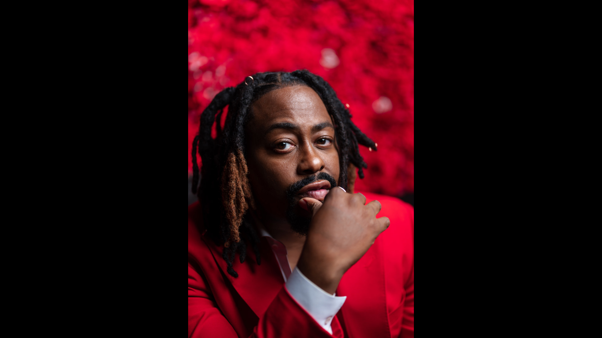 Raheem DeVaugn performs "Fall in Love" in our Chip Forstall Sound Stage before he heads to Essence Fest.
