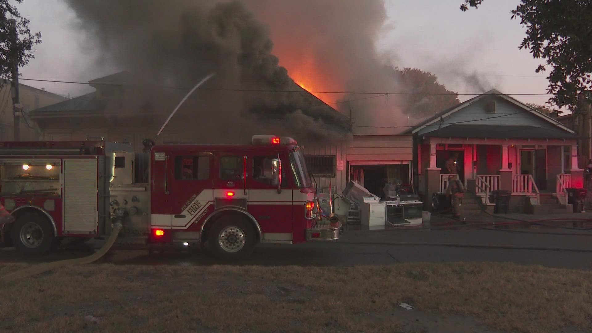 A fire that broke out in New Orleans spread to four duplexes Saturday night.
