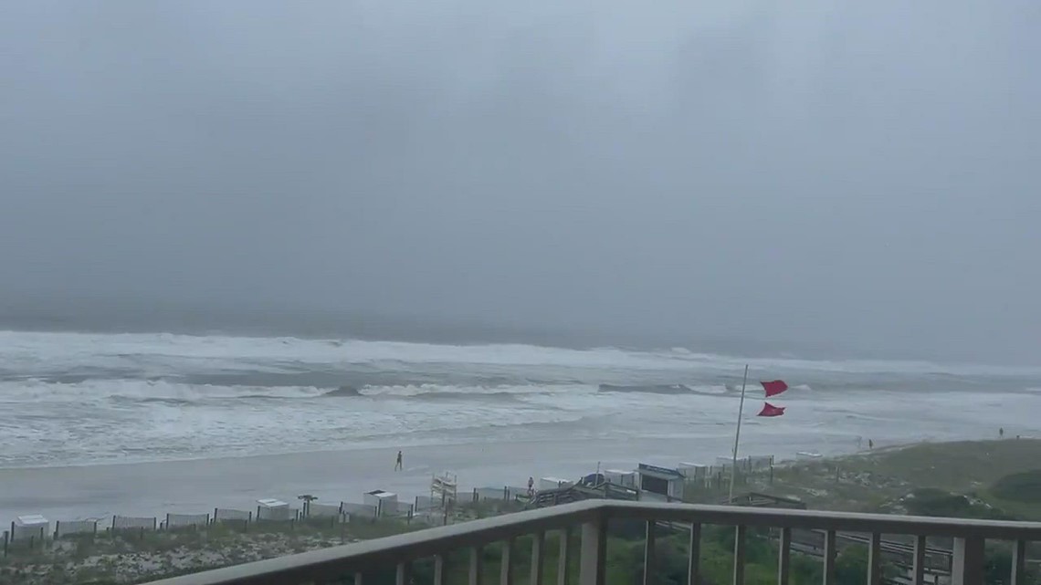 Large waves in Destin, Florida as Hurricane Ida makes landfall in