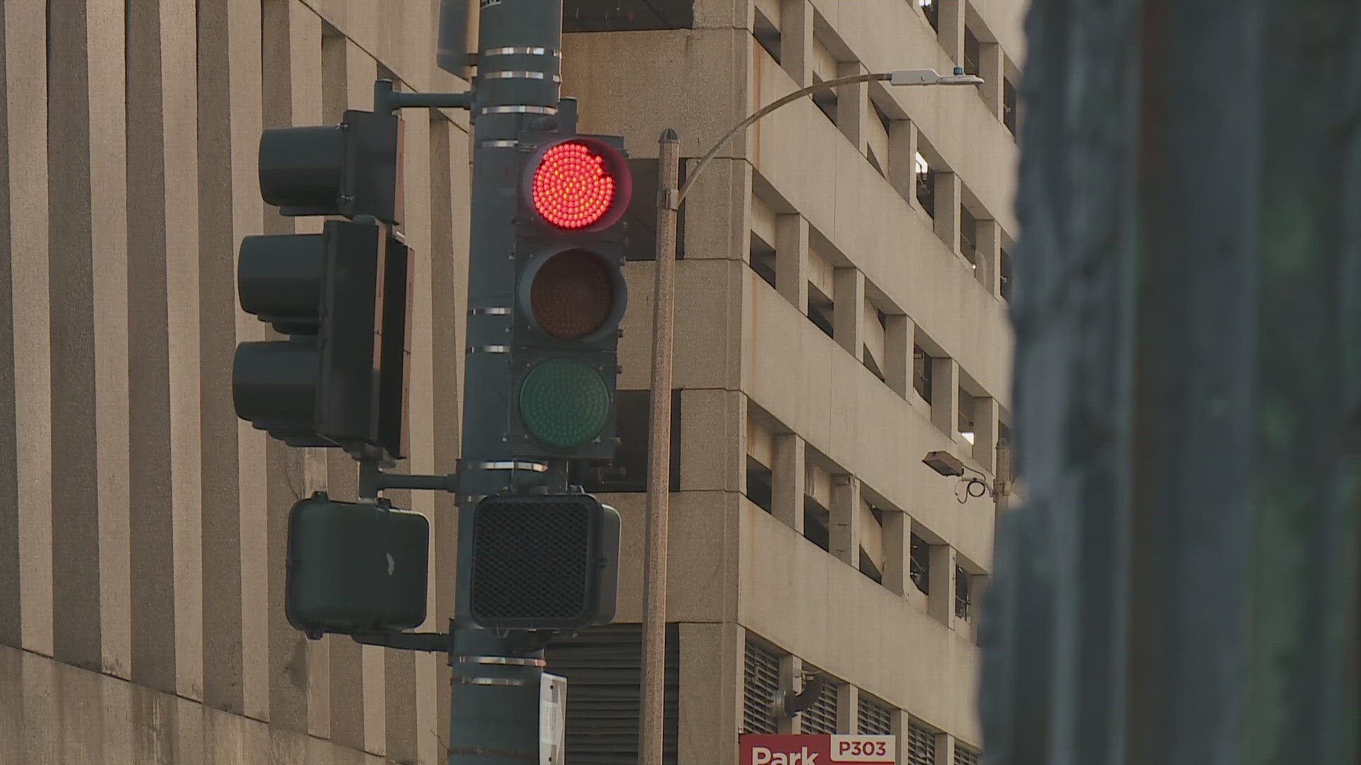 Most traffic lights in the city are managed by the Department of Public Works. Some are overseen by the Department of Transportation.