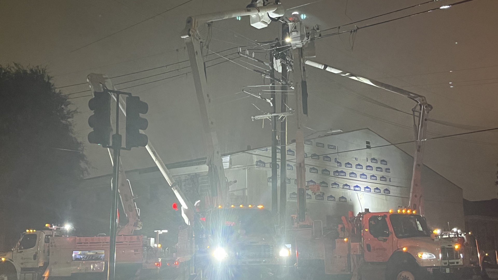 Power restored after nearly 6,000 Entergy customers lost power ...