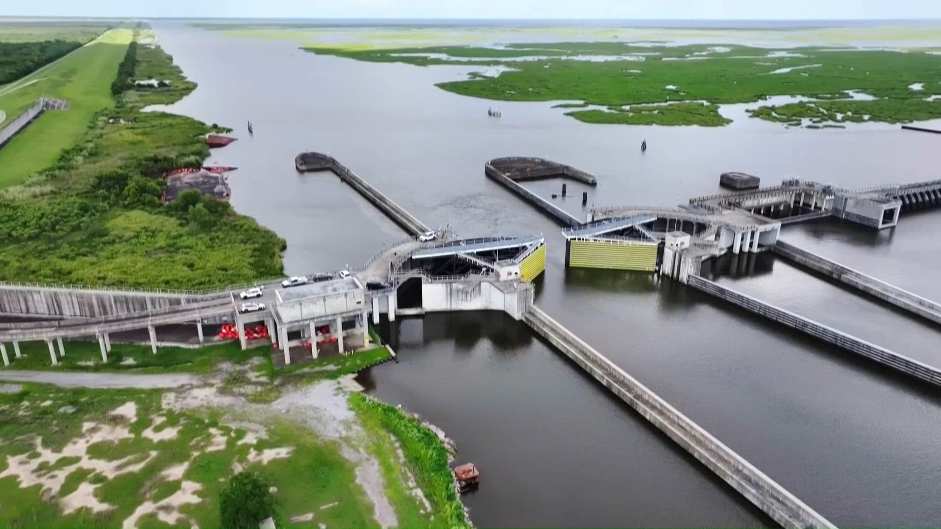 Some local floodgates close ahead of Bertha | wwltv.com