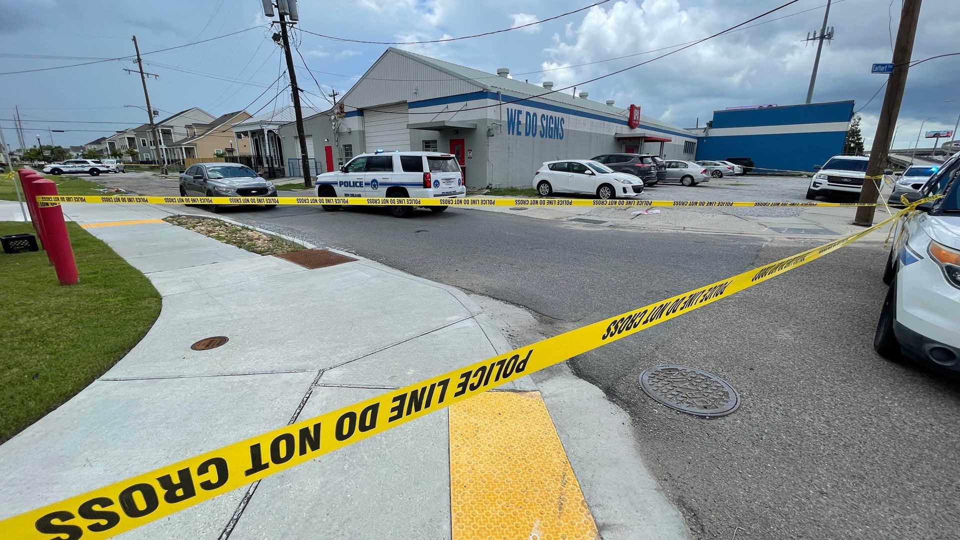 Woman dead after shooting on Earhart Boulevard in New Orleans | wwltv.com
