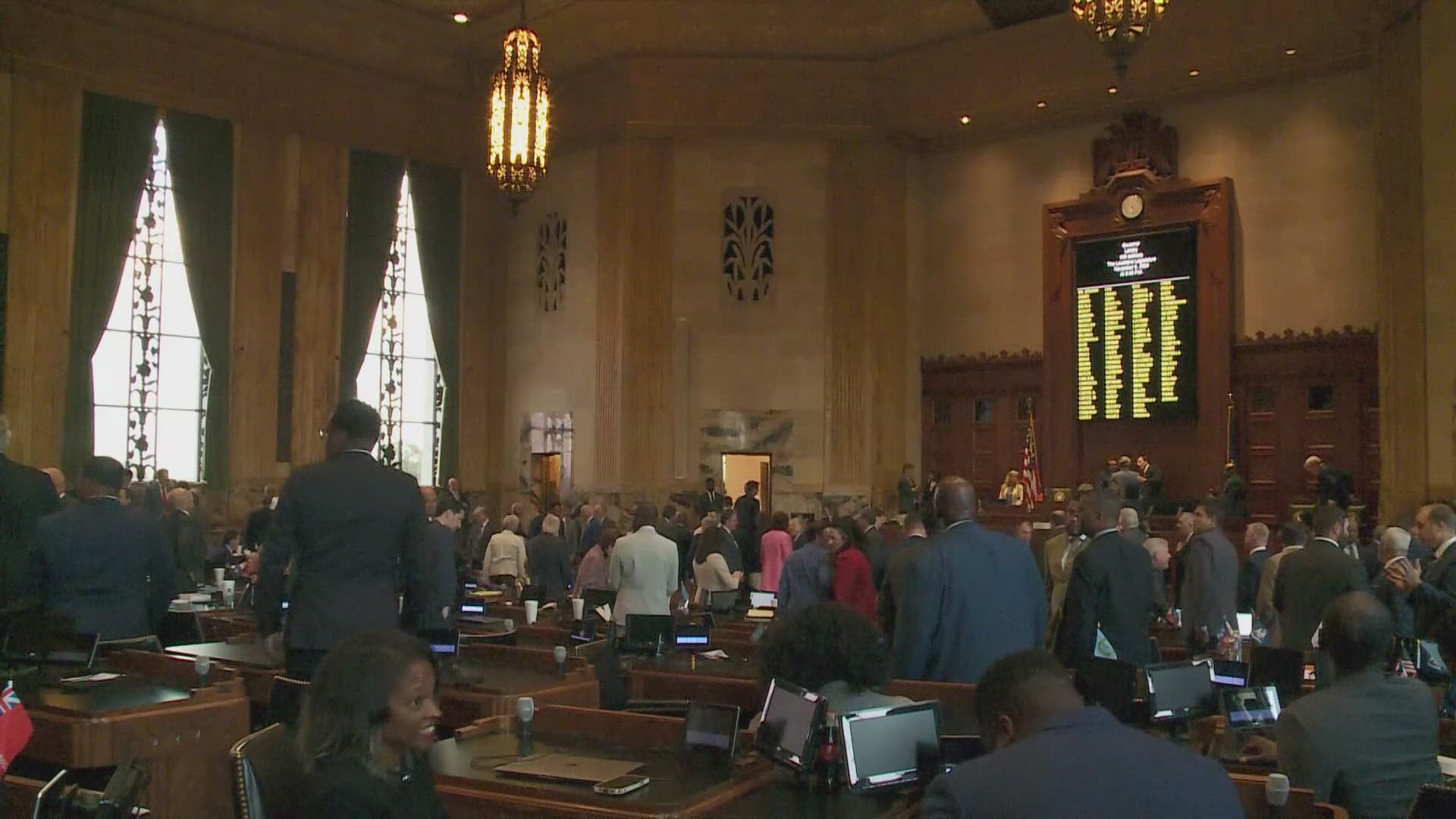 New Louisiana bill reduces ethics restrictions for officials but doesn’t affect charges facing Gov. Jeff Landry over an alleged undisclosed Hawaii trip.