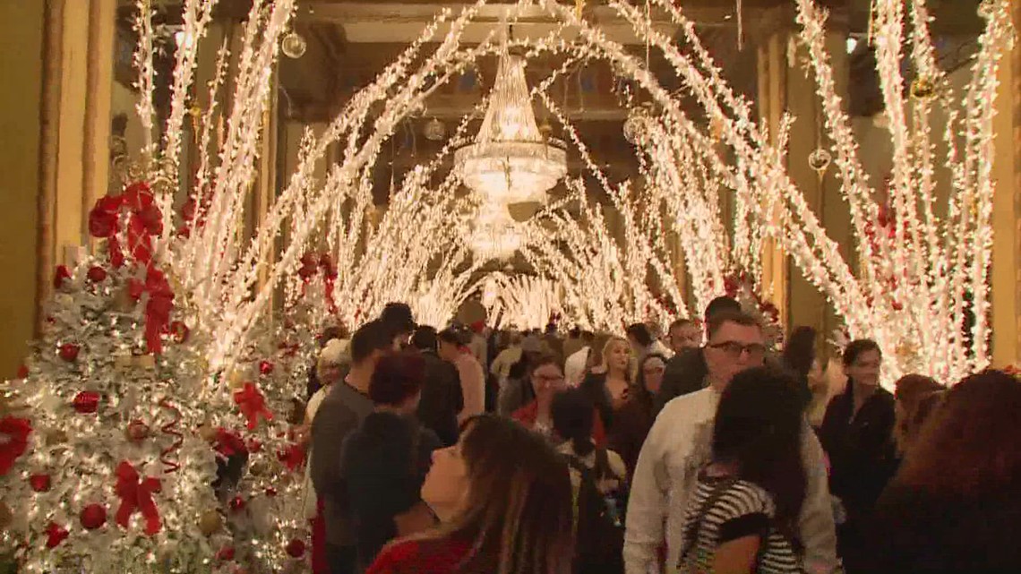 Roosevelt Hotel lights up the Holidays with their display