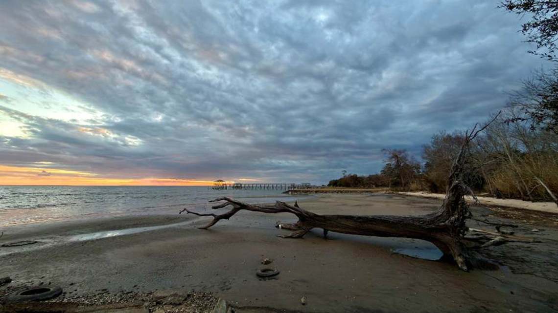 Why water levels were so low on Lake Pontchartrain this week