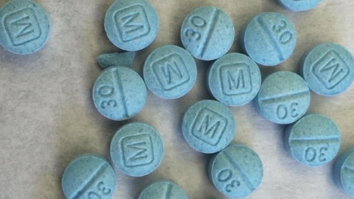 Traffic stop nets fentanyl pills, crack cocaine - Vimarsana News