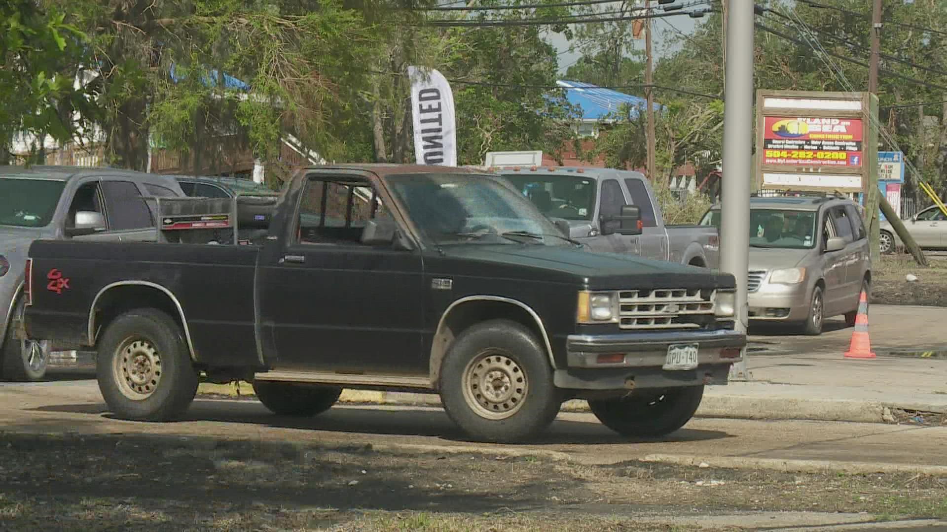 The United Way brought donations to Lower Jefferson Parish Tuesday, with some help from the New Orleans Saints defensive end Cam Jordan.